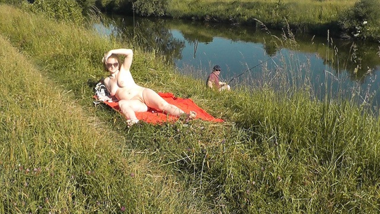 Riverside Naked Milf Sunbathing Is Not Shy About Random Fisher Outdoors Wild Beach Public