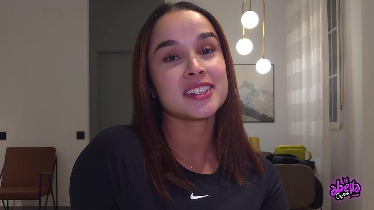 BIG ASS LATIN MODEL fucks a tourist in MADRID Abella Olsen Vídeo de sexo grátis RedTube