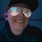 Wesley eats pussy