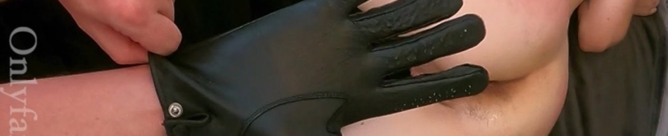 Hecate Kneels