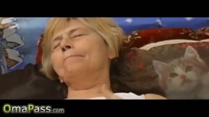 Old lesbian grannies