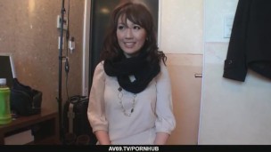 Big Titted Babe Emiri Mizusawa´s Hairy Twat Drilled