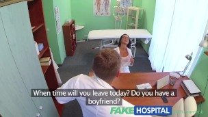 FakeHospital Gorgeous glasses wearing trainee learns that sex is best
