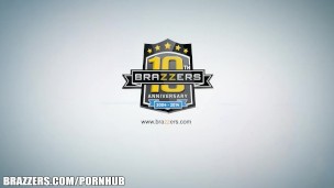Janet Manson fucks her stepson - Brazzers
