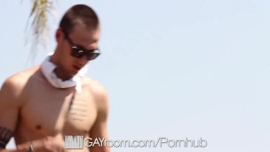 Jay Clouds 9 incher fucks Duncan Black