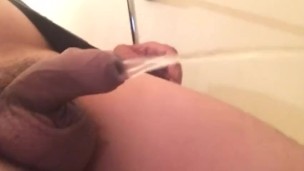 Uncut Cock Pissing xxx