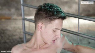 Mirror scene 4