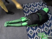 DareDorm - Morph suit party - Screenshot 4 of 16 - Teenager