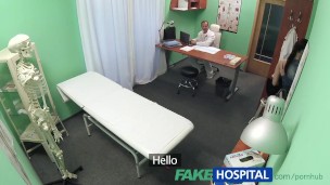 FakeHospital Patient wants her wet pussy inspected