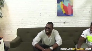 Busty cougaree Siren loves double penetration