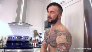 Maskurbate Manuel Deboxer's Wanking Thrill