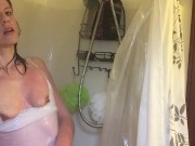 Minxy Toying in the Shower Until She Squirts 12/16