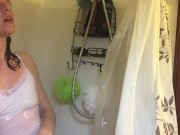 Minxy Toying in the Shower Until She Squirts 3/16