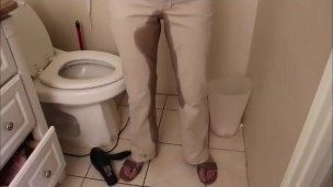 Redhead Wets Pants