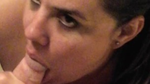 couple blowjob, and she swallows...!