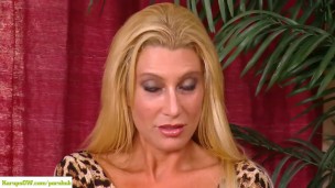 KarupsOW - Busty Cougar Jennifer Best Masturbates