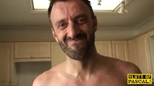 Solo british skank toys pussy with vior