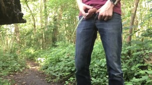 teen boy that loves dirty piss