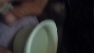 Marido raspando minha buceta.