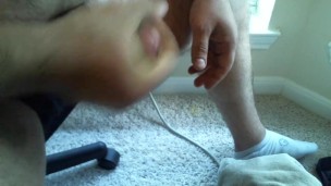 Bear cums loudly in his hand