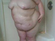 Cinni showers and twerks 14/16