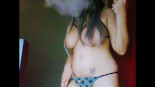 Sexy Vape Girl Stiptease