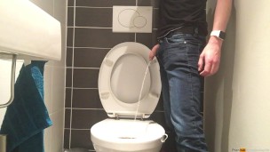 A short video of me taking a piss