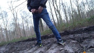 Boys in public love to show there dick in public