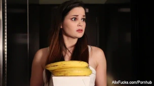 Sweetheart Armana Miller gets Strapon 