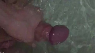 Handjob Underwater / Sexy Teen Boy Jerking Off In Bath (Part 2) / Big Dick