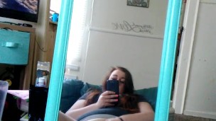 Kittykatgirl playig with her pussy