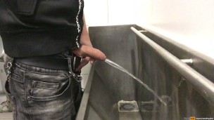 urinoirs like that are my best friend