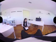 VirtualRealPorn.com - Secretary - Screenshot 2 of 16 - HD