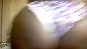 TsJuicy Booty916shaking that Ass