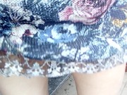 No panties: hairy pussy pee outdoor