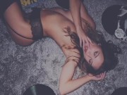 Private show - Screenshot 1 of 16 - Girlfriend
