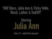 Milf Stars, Julia Ann & Vicky Vette, Wash, Lather & GetOff! 1/16