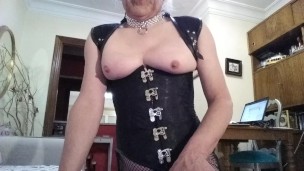 Jugando con mis tetas