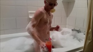 Bubble Bath Time!!