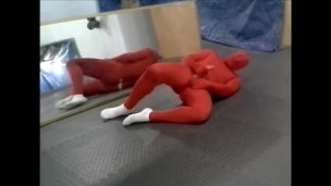 morfoman de meia branca se masturbando