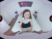 VirtualRealPorn.com - Daddy issues - Screenshot 14 of 16 - Stepdaughter