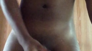 Who want see me cum?? Get my views over 200