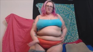 Sara's a Jiggly BBW