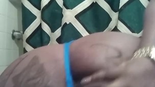Wanna see my fat juicy booty