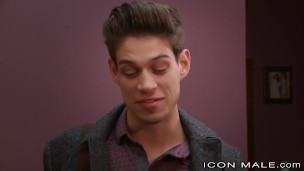 IconMale Fighting Boyfriends Make Up in the Sack