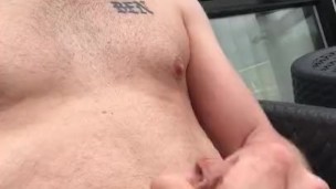 Me outside In London twisted semi but I cum