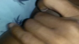 Dominican Dandose dedo