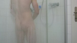 Shower Jerk-Off