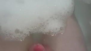 Bath sway