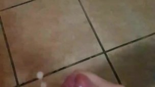 Masturbation with lot of cum in hotel
